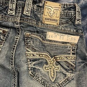 Rock Revival Men’s Jeans/@mensonly54